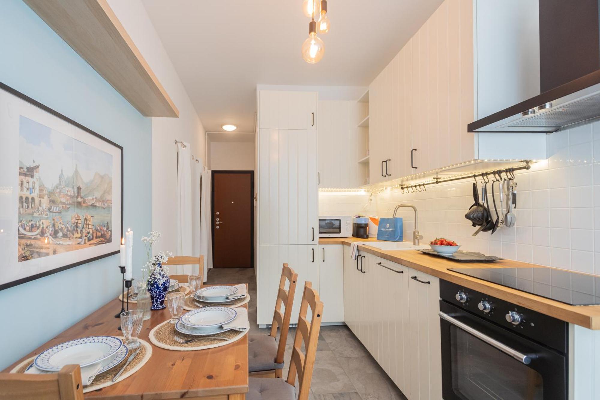 Old Court Hideaway By Rent All Como Exterior photo